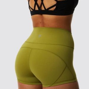 Born Primitive Your Go To Booty Shorts Women's Size Small NWT Green CrossFit